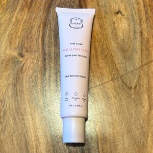 New Laline Vanilla Pink Pepper Skin Moisture Booster Hand Creme